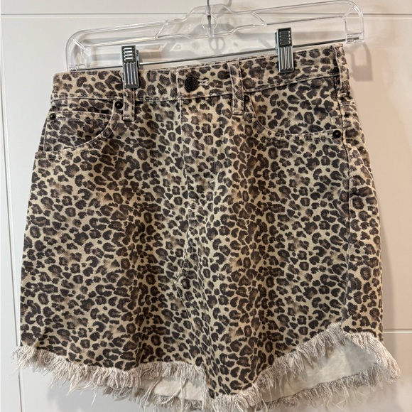 We The Free Dresses & Skirts - We The‎ Free Bailey Leopard Print Jean Skirt size 26
